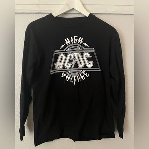 AC⚡️DC Boys long sleeve Tee 17 1/2 shoulder to shoulder- 24 inch long